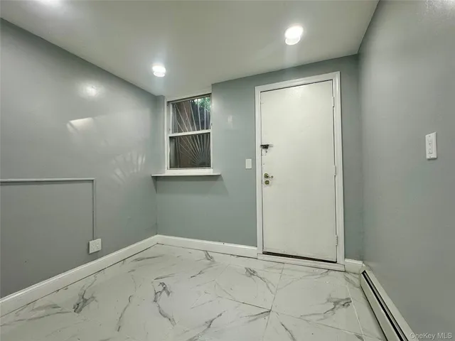 $879,000 | 3145 Mickle Avenue | Baychester