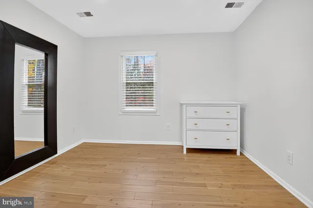 $5,000 | 3725 Krysia Court, Annandale, VA 22003