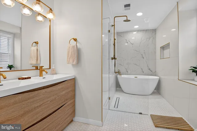 $5,000 | 3725 Krysia Court, Annandale, VA 22003