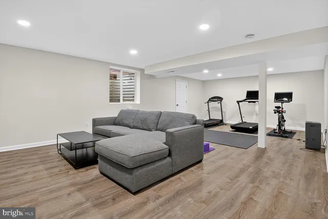 $5,000 | 3725 Krysia Court, Annandale, VA 22003