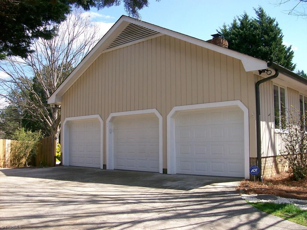 6506 Zack Road Oak Ridge, NC 27310 - Photo 4 of 26