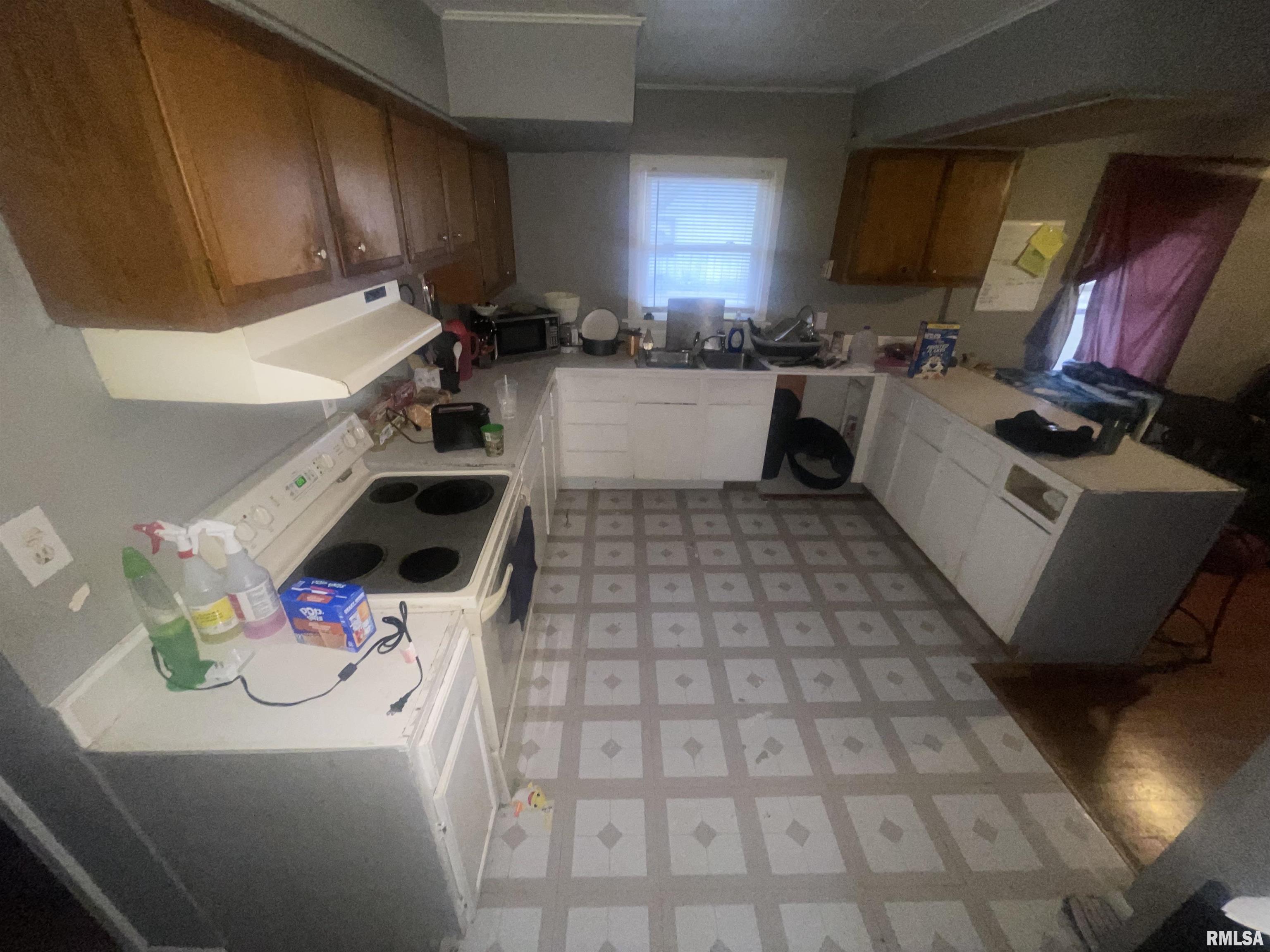 3333 South 1st Street Springfield, IL 62703 - Photo 4 of 12