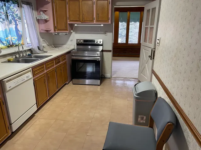 $2,800 | 12713 South 80th Avenue, Palos Park, IL 60464