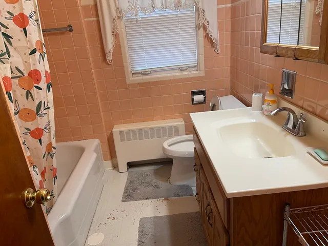 $2,800 | 12713 South 80th Avenue, Palos Park, IL 60464