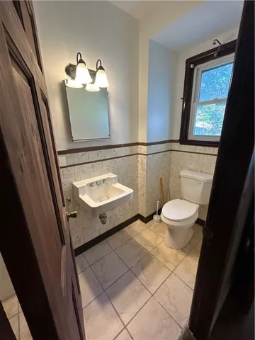 $2,600 | 2165 Hartford Avenue, Johnston, RI 02919