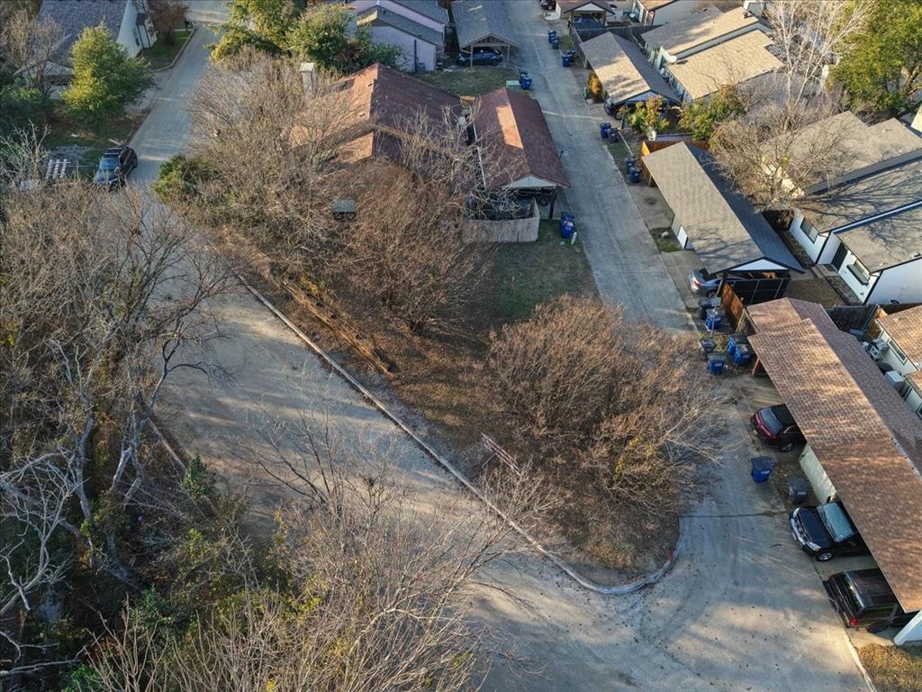 523 Post Oak Lane Allen, TX 75002 - Photo 5 of 10 a view of a yard