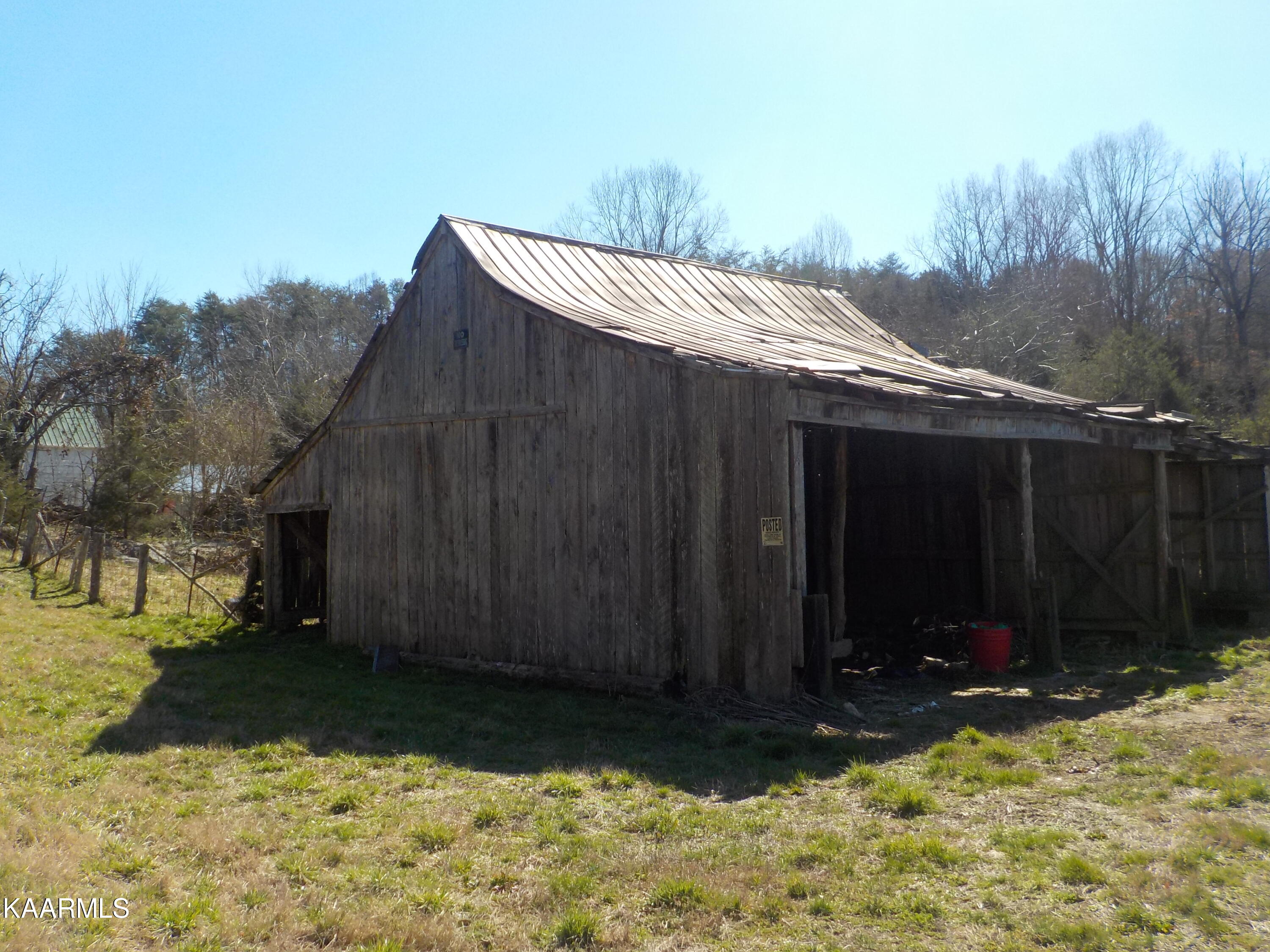 Dale Road Powder Springs, TN 37848 - Photo 4 of 44 DSCN2526