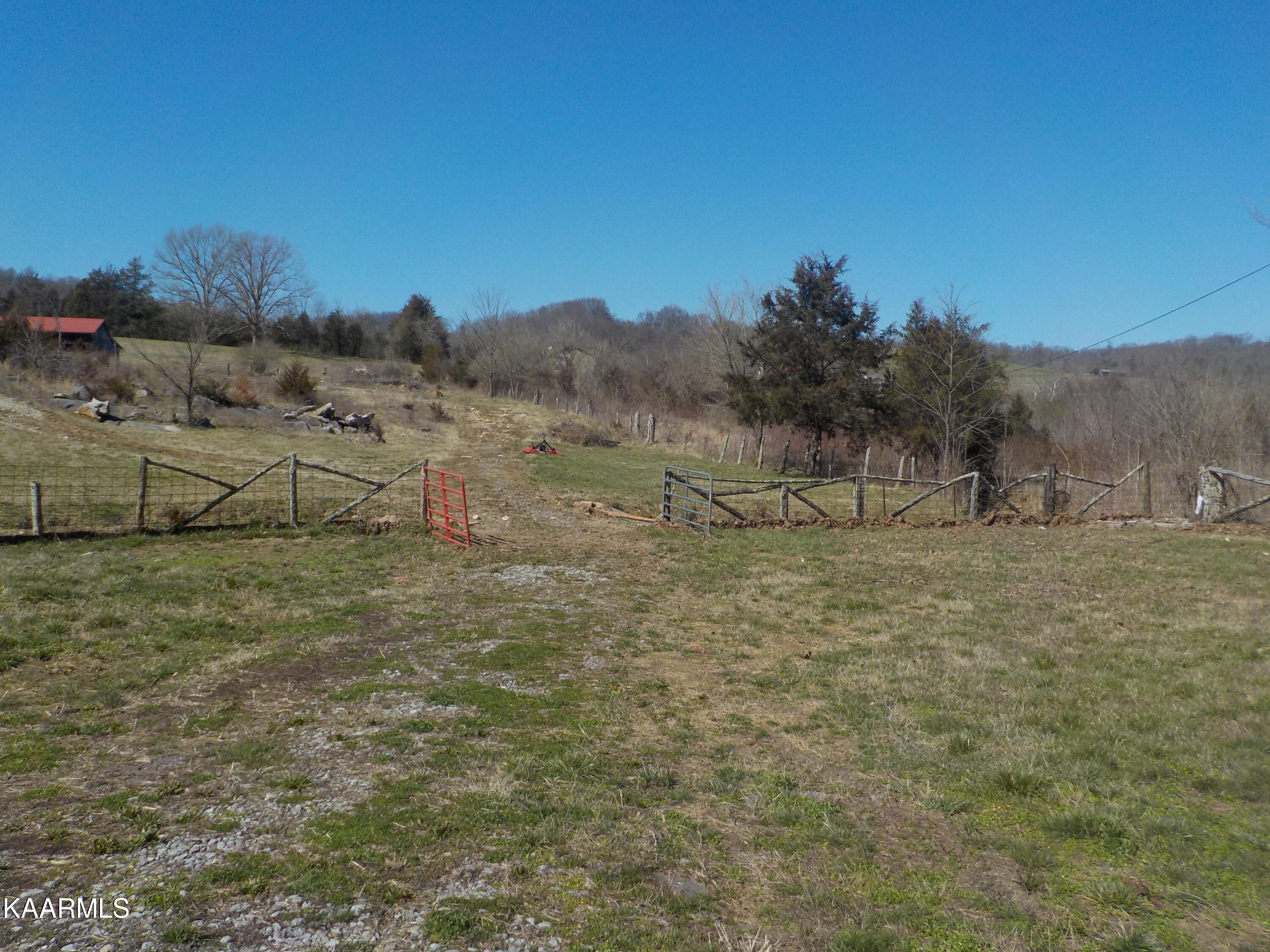 Dale Road Powder Springs, TN 37848 - Photo 7 of 44 DSCN2529