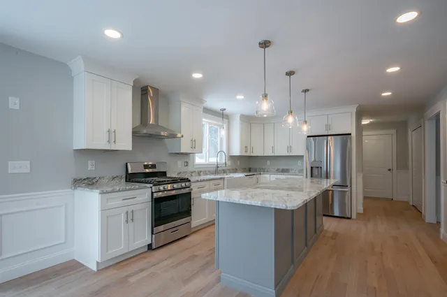 $799,900 | 11 Nash Lane, Epsom, NH 03234