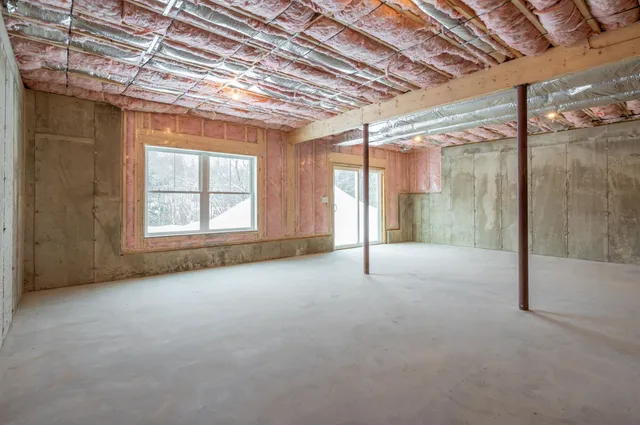 $799,900 | 11 Nash Lane, Epsom, NH 03234