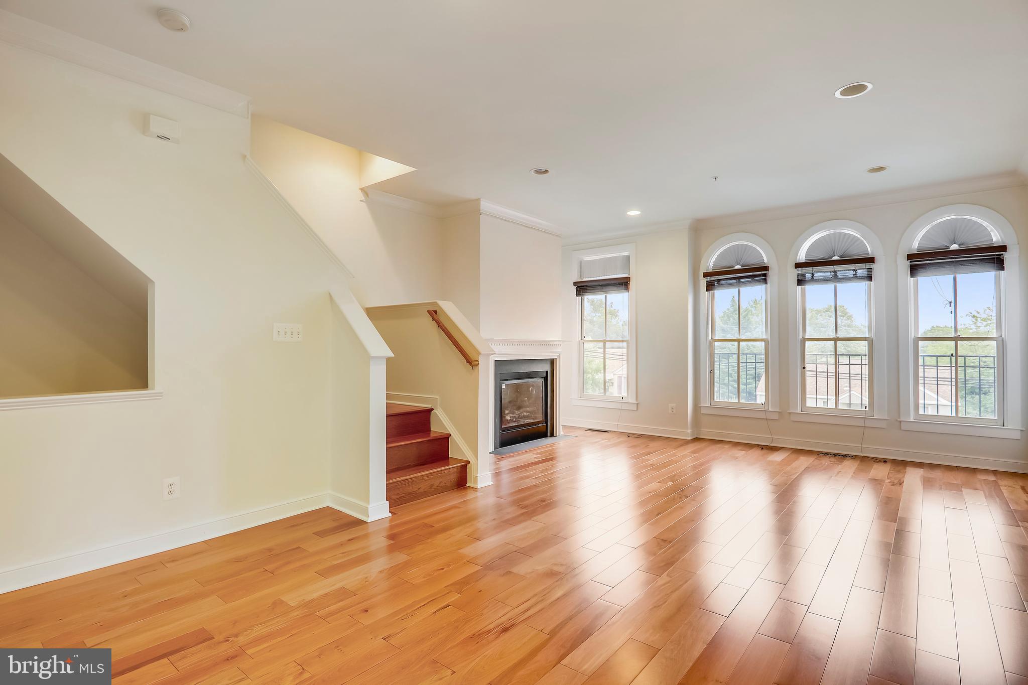 11034 Amherst Avenue Silver Spring, MD 20902 - Photo 3 of 12