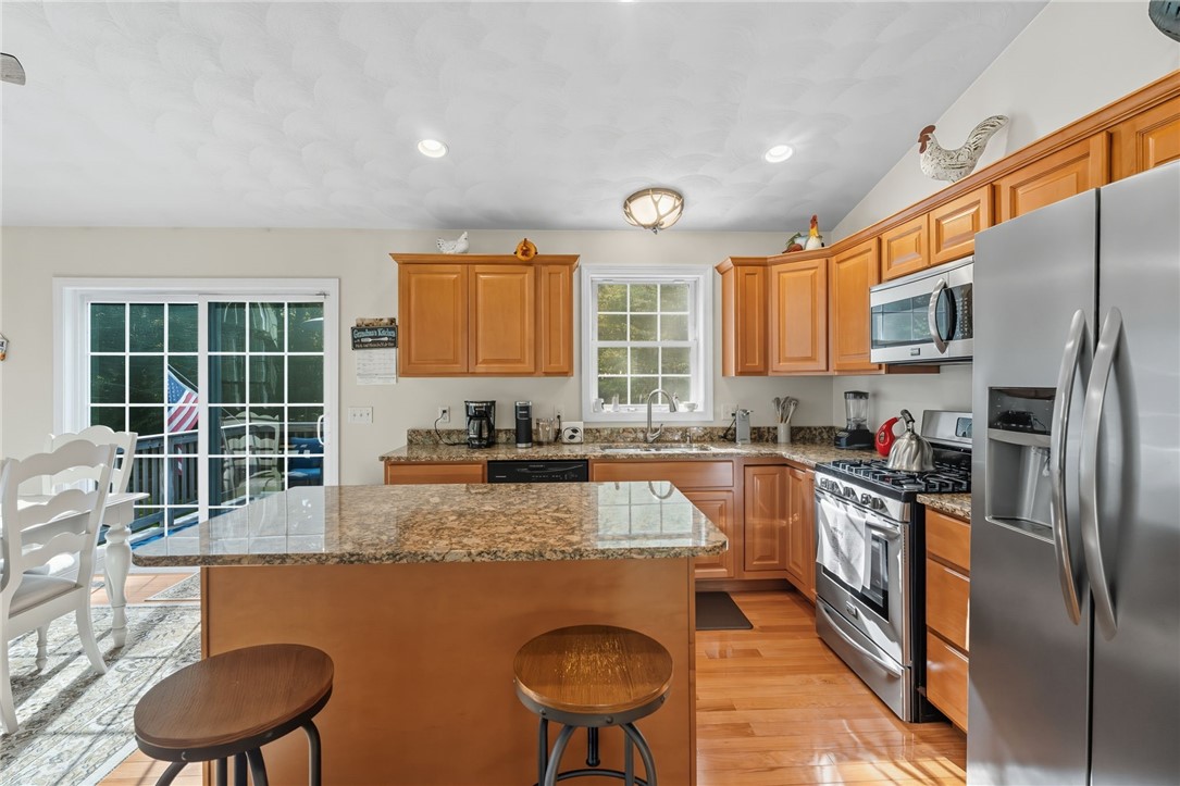 2 Reynolds Road Glocester, RI 02814 - Photo 11 of 49