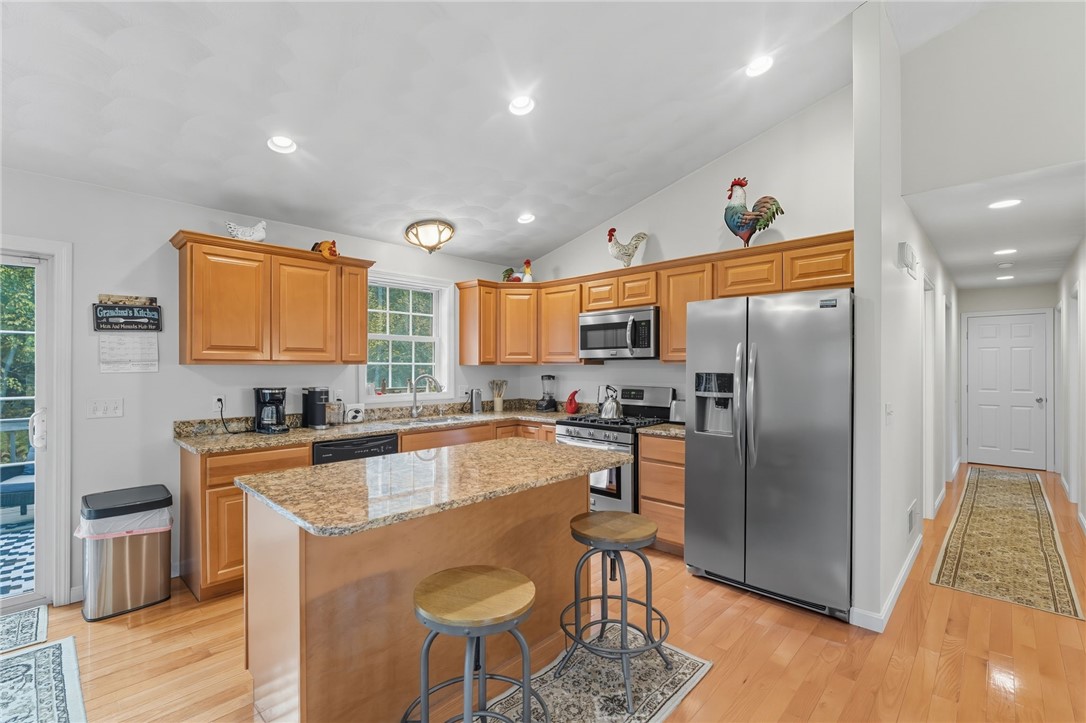 2 Reynolds Road Glocester, RI 02814 - Photo 12 of 49