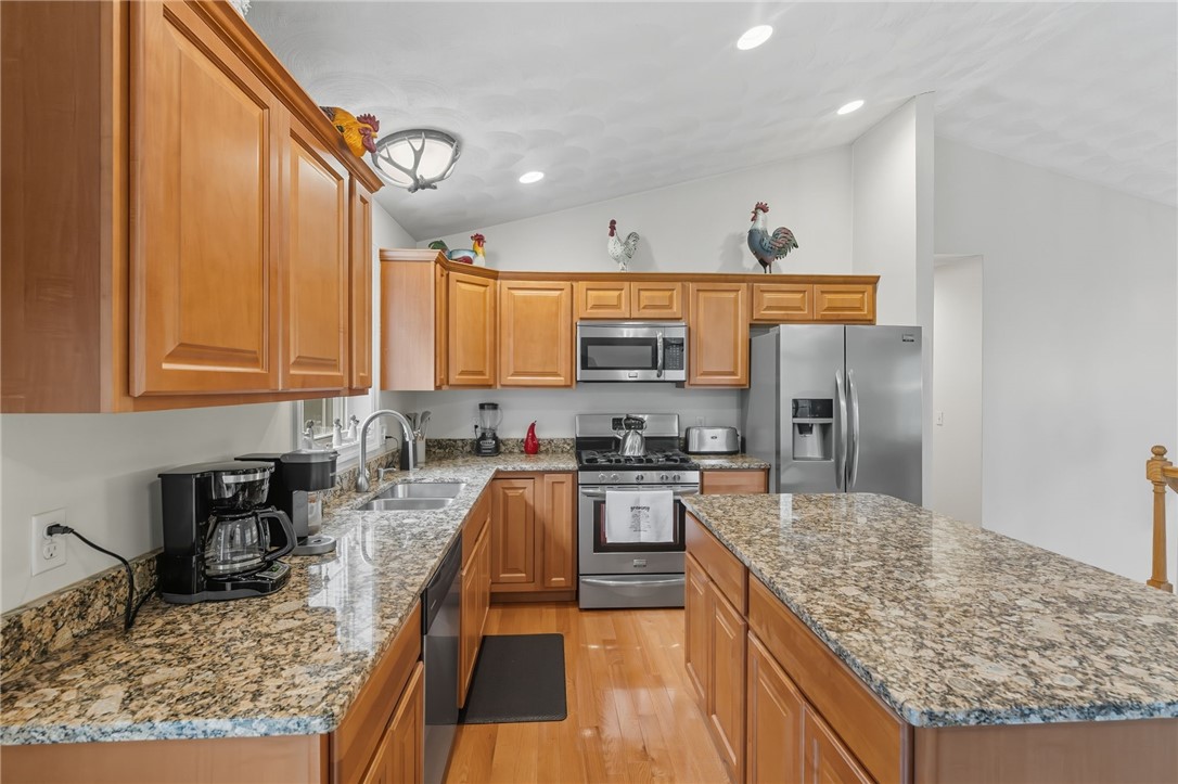 2 Reynolds Road Glocester, RI 02814 - Photo 14 of 49