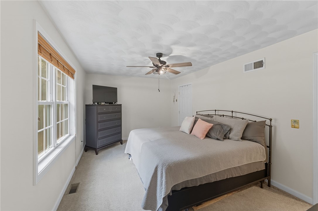 2 Reynolds Road Glocester, RI 02814 - Photo 18 of 49