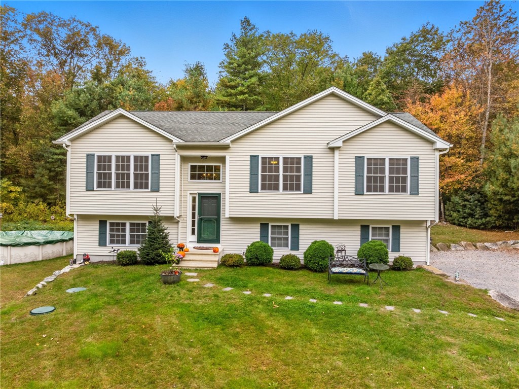 2 Reynolds Road Glocester, RI 02814 - Photo 3 of 49