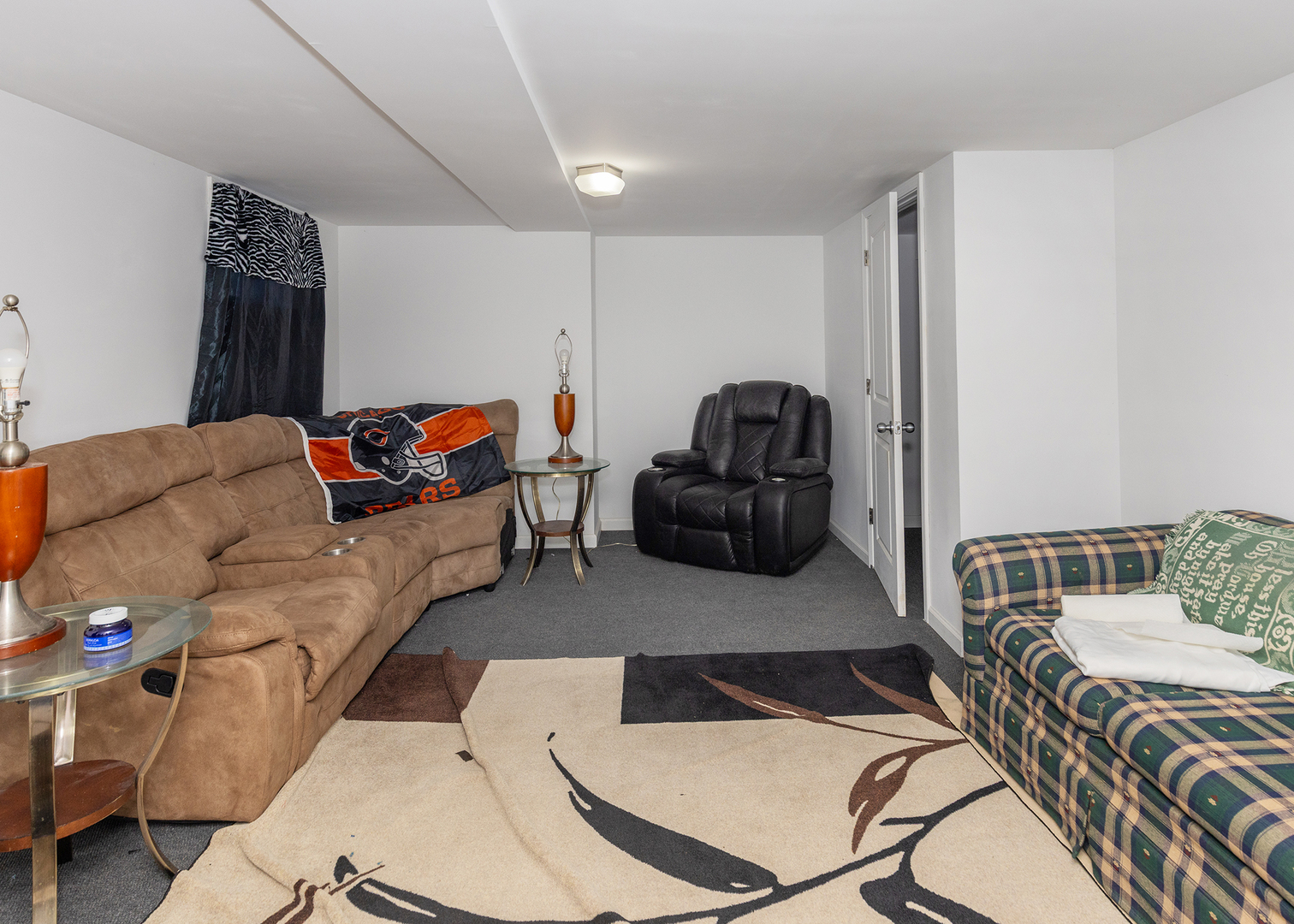 1717 6th Street Rock Island, IL 61201 - Photo 21 of 25 a living room with furniture and a couch