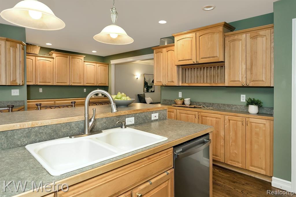 3462 Hazelton Avenue Rochester Hills, MI 48307 - Photo 14 of 44