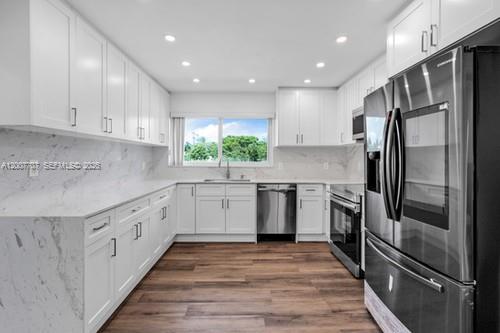 13770 Southwest 192nd Street Miami, FL 33177 - Photo 9 of 24