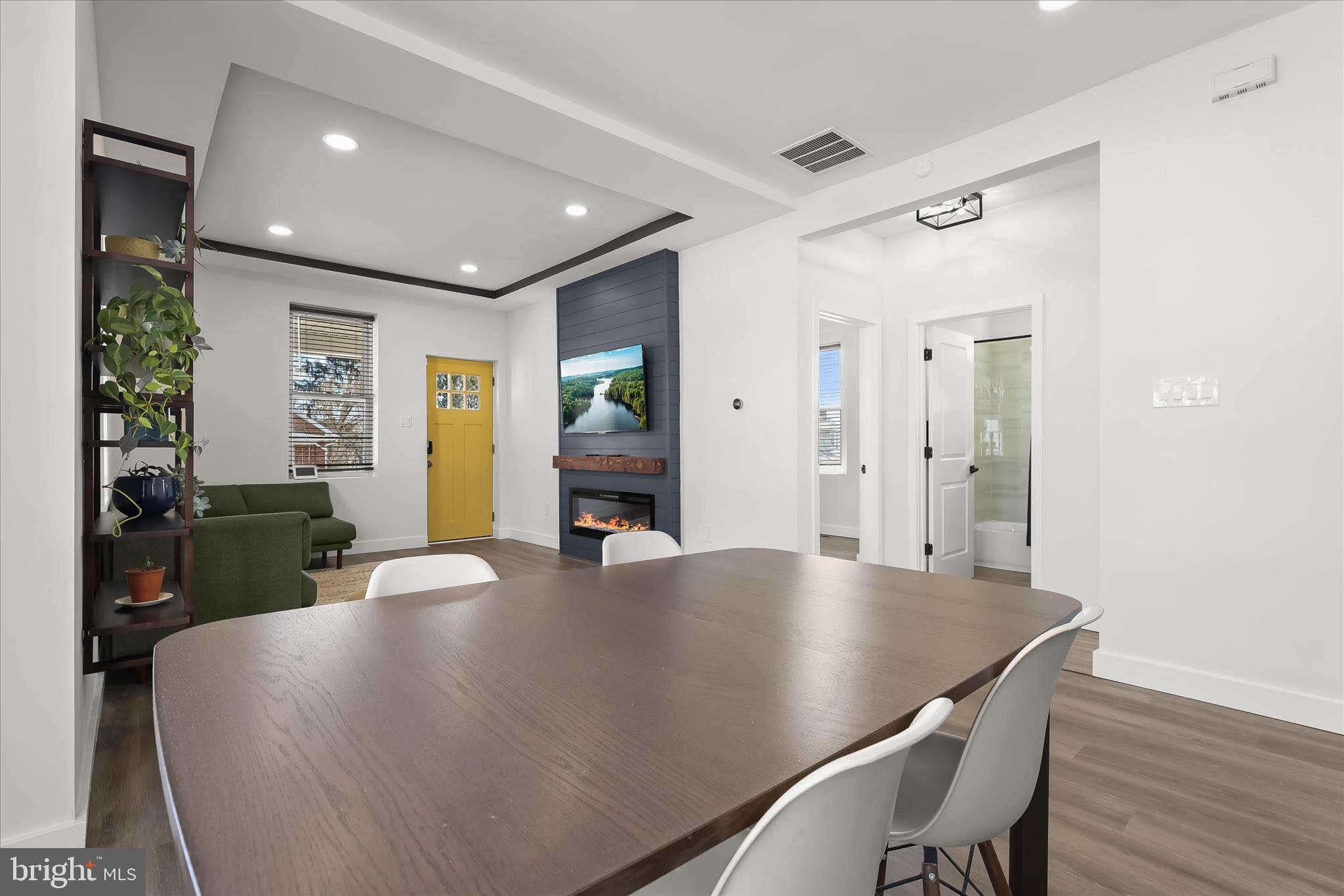 5822 Ethelbert Avenue Baltimore, MD 21215 - Photo 12 of 37 a view of a dining room with furniture