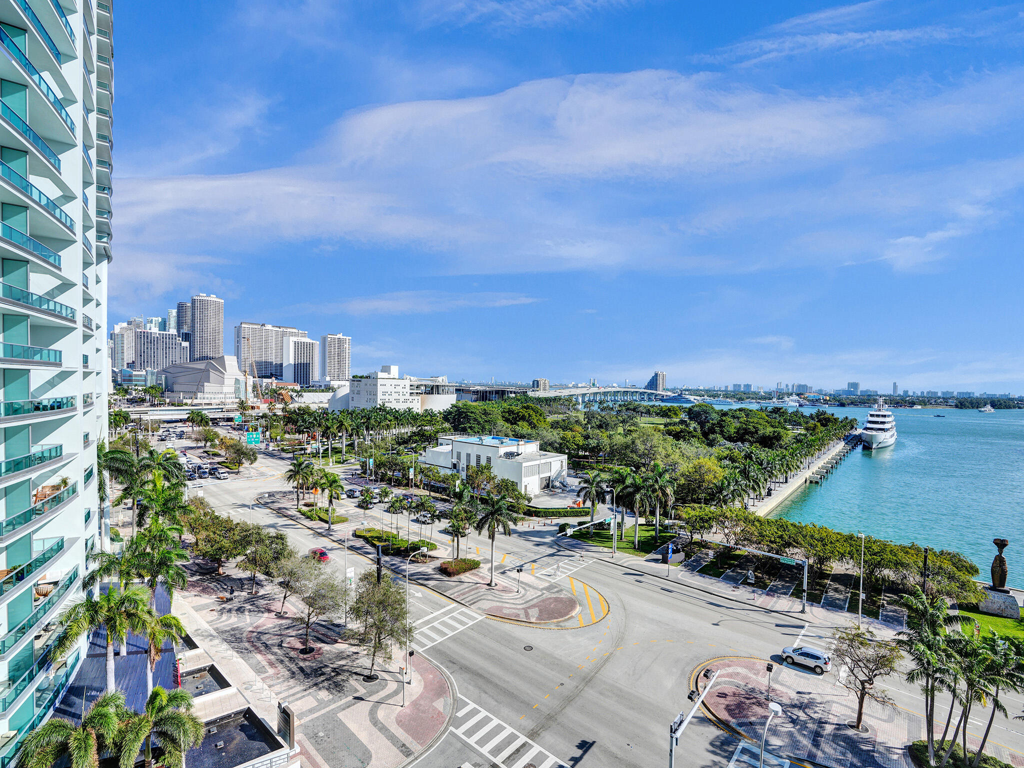 888 Biscayne Boulevard, Unit 811 Miami, FL 33132 - Photo 23 of 48 a view of a city