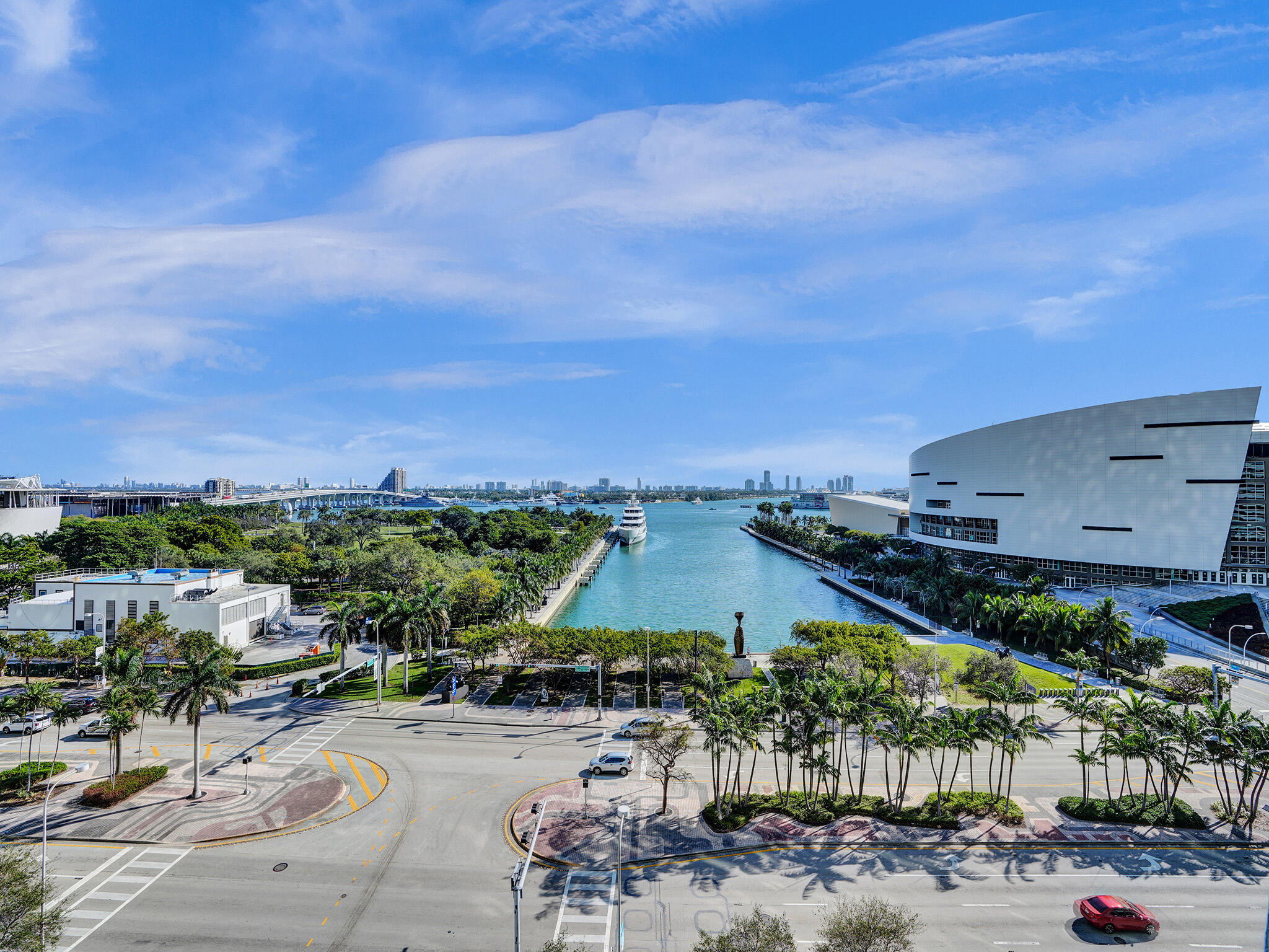 888 Biscayne Boulevard, Unit 811 Miami, FL 33132 - Photo 24 of 48 an aerial view of a city