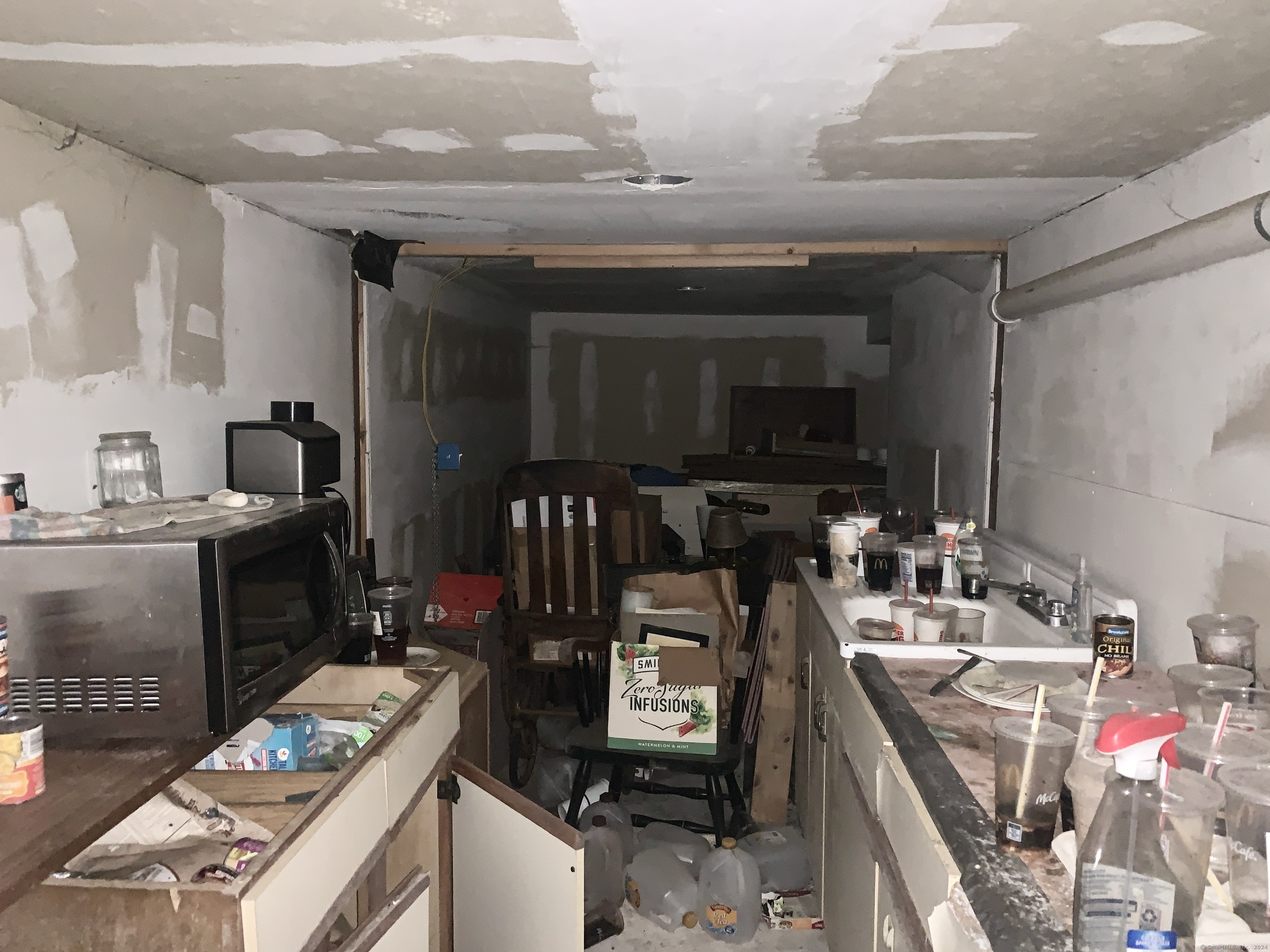 63 Sackett Point Road North Haven, CT 06473 - Photo 26 of 27