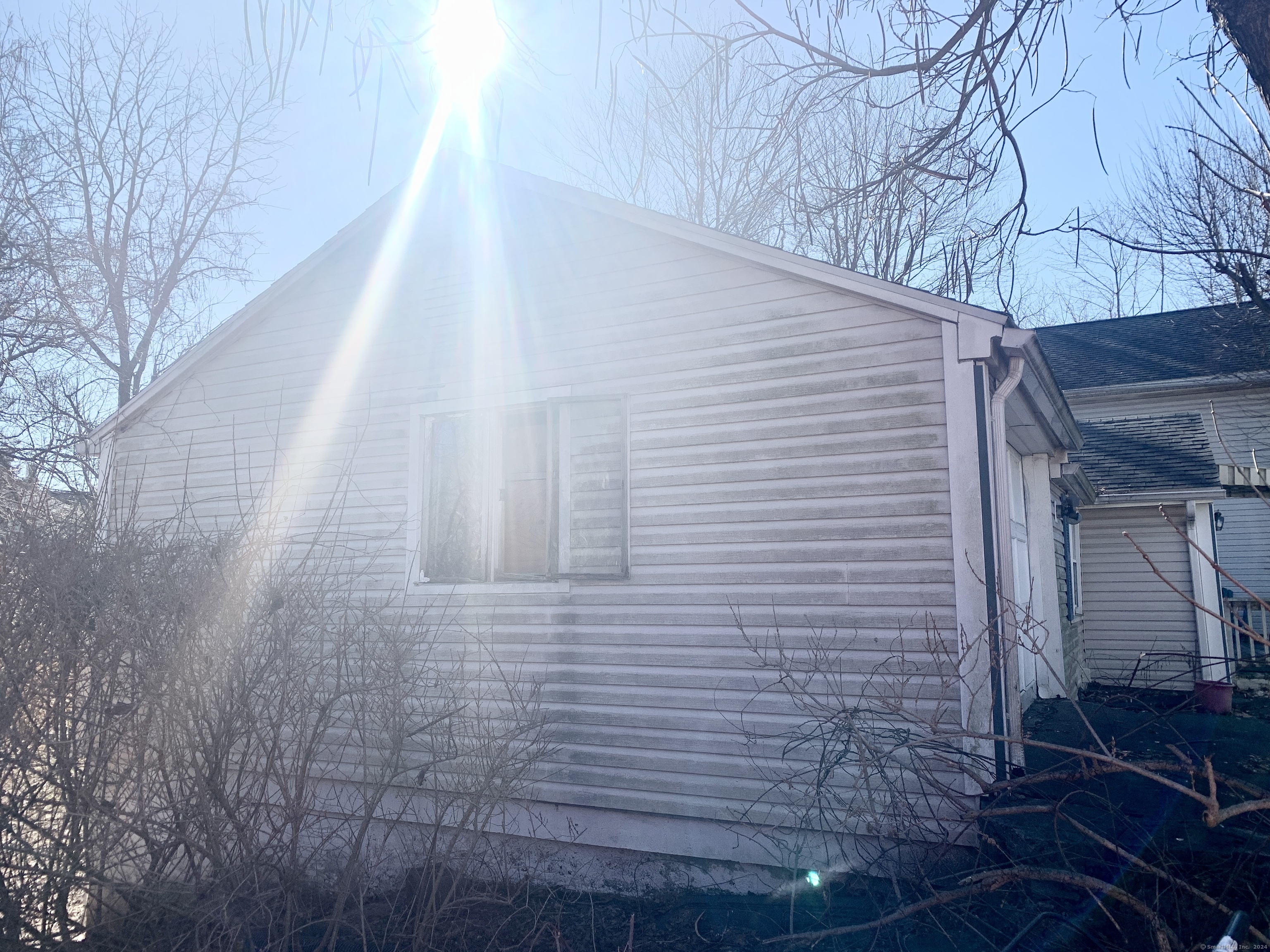 63 Sackett Point Road North Haven, CT 06473 - Photo 4 of 27