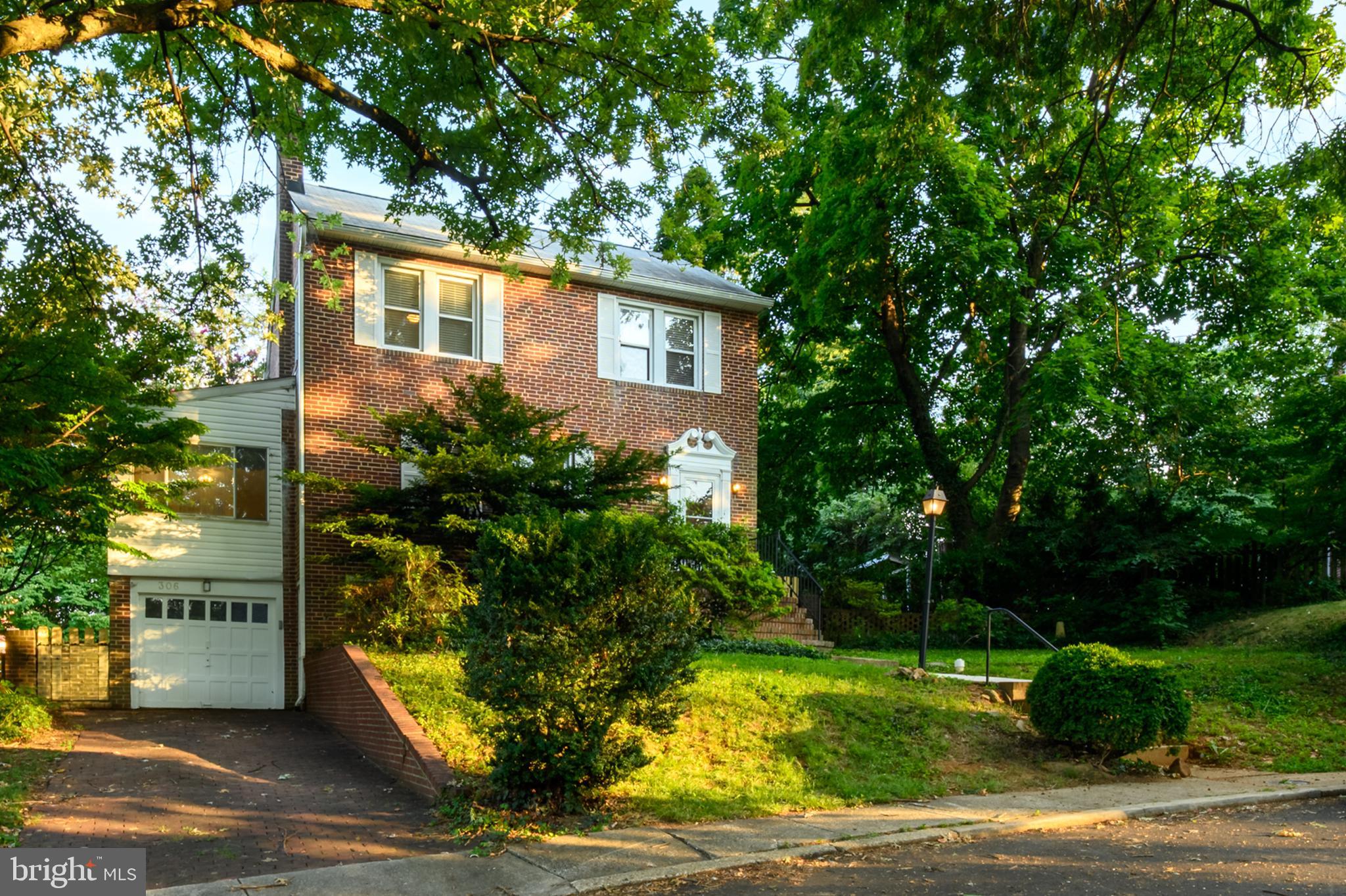 306 Kingston Road Baltimore, MD 21229 - Photo 2 of 44 Gallery Image 2