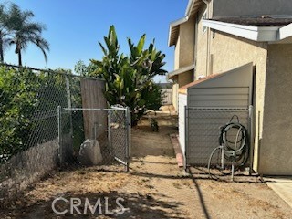 1320 Cadwell Court Riverside, CA 92506 - Photo 25 of 44 a backyard of a house