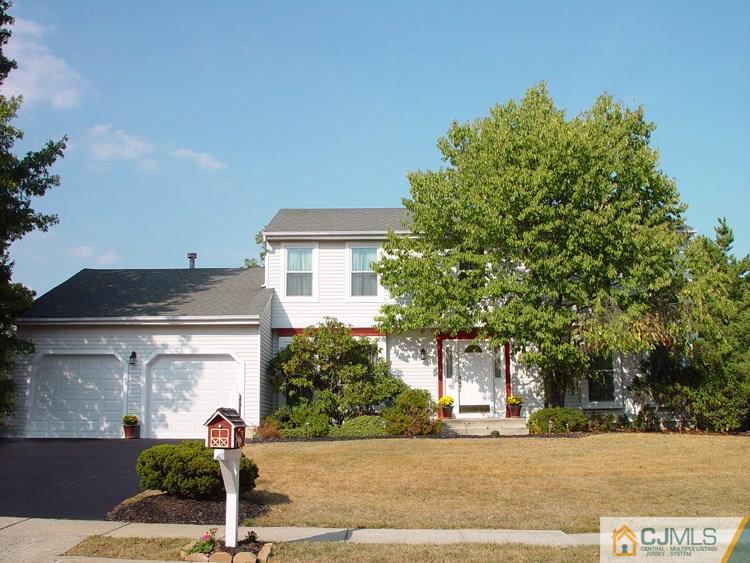21 Smithwold Road Somerset, NJ 08873 - Photo 1 of 20 a front view of a house with a tree