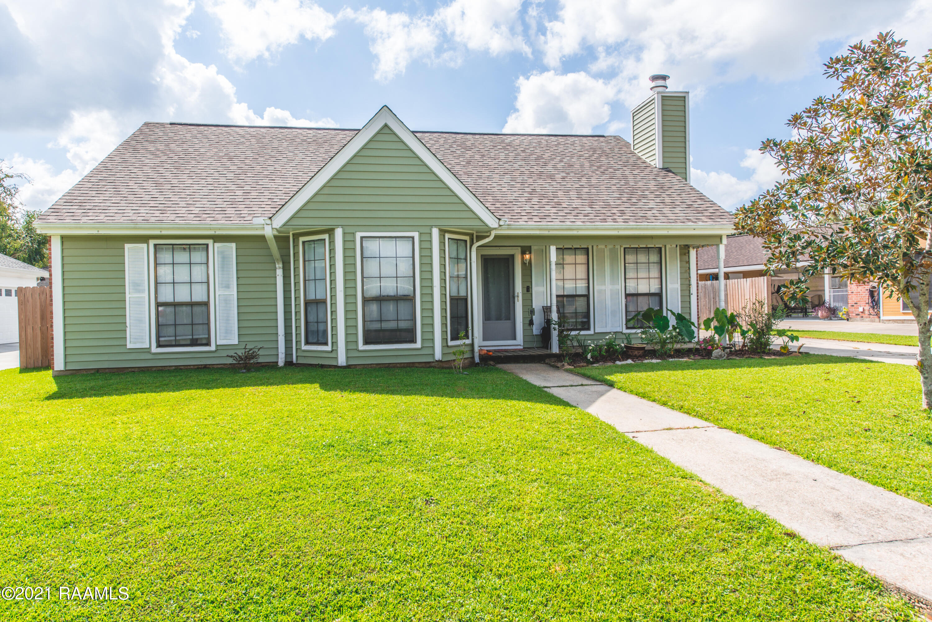 806 Rosedown Lane Lafayette, LA 70503 - Photo 1 of 17 DSC_5002