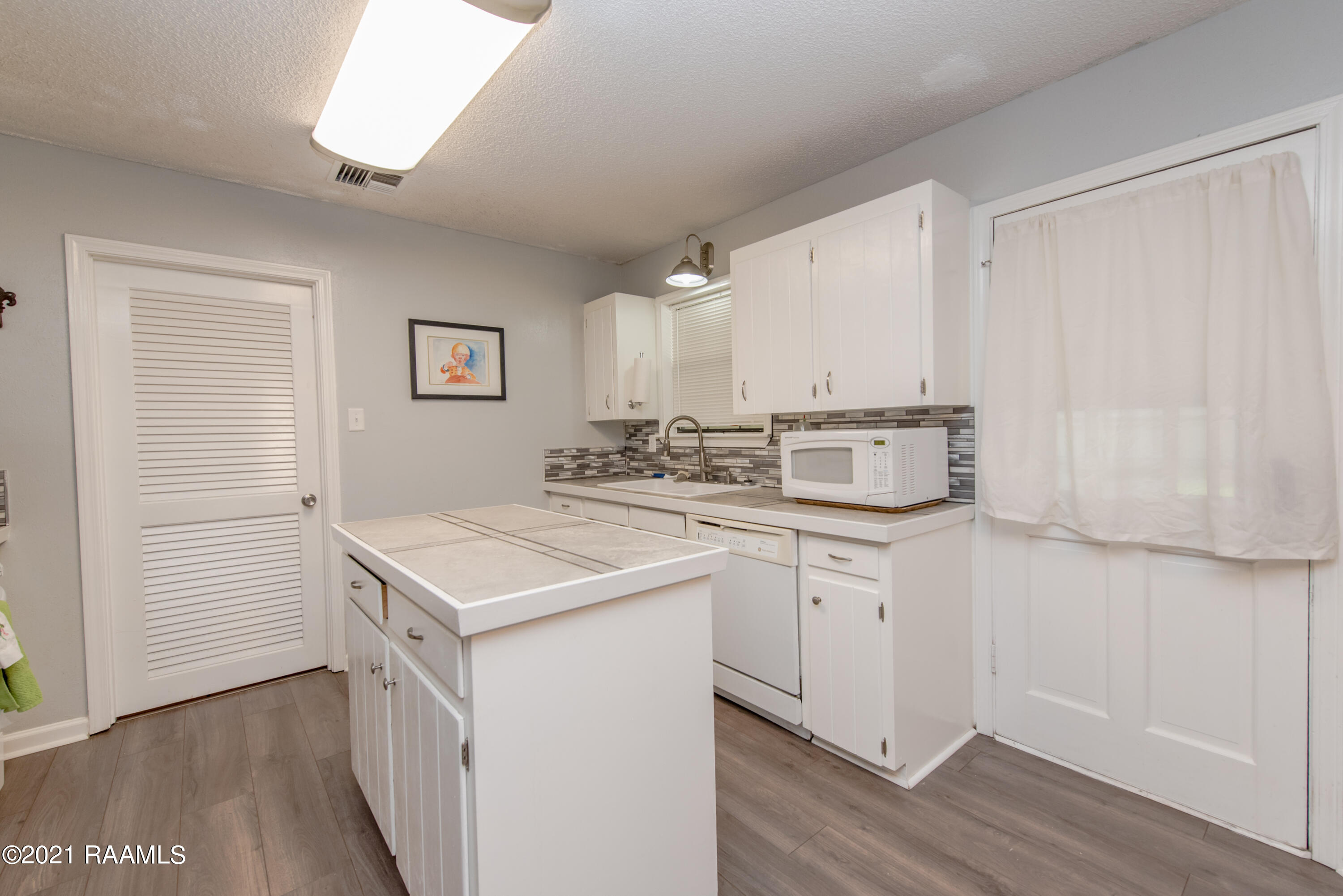 806 Rosedown Lane Lafayette, LA 70503 - Photo 9 of 17 DSC_5042