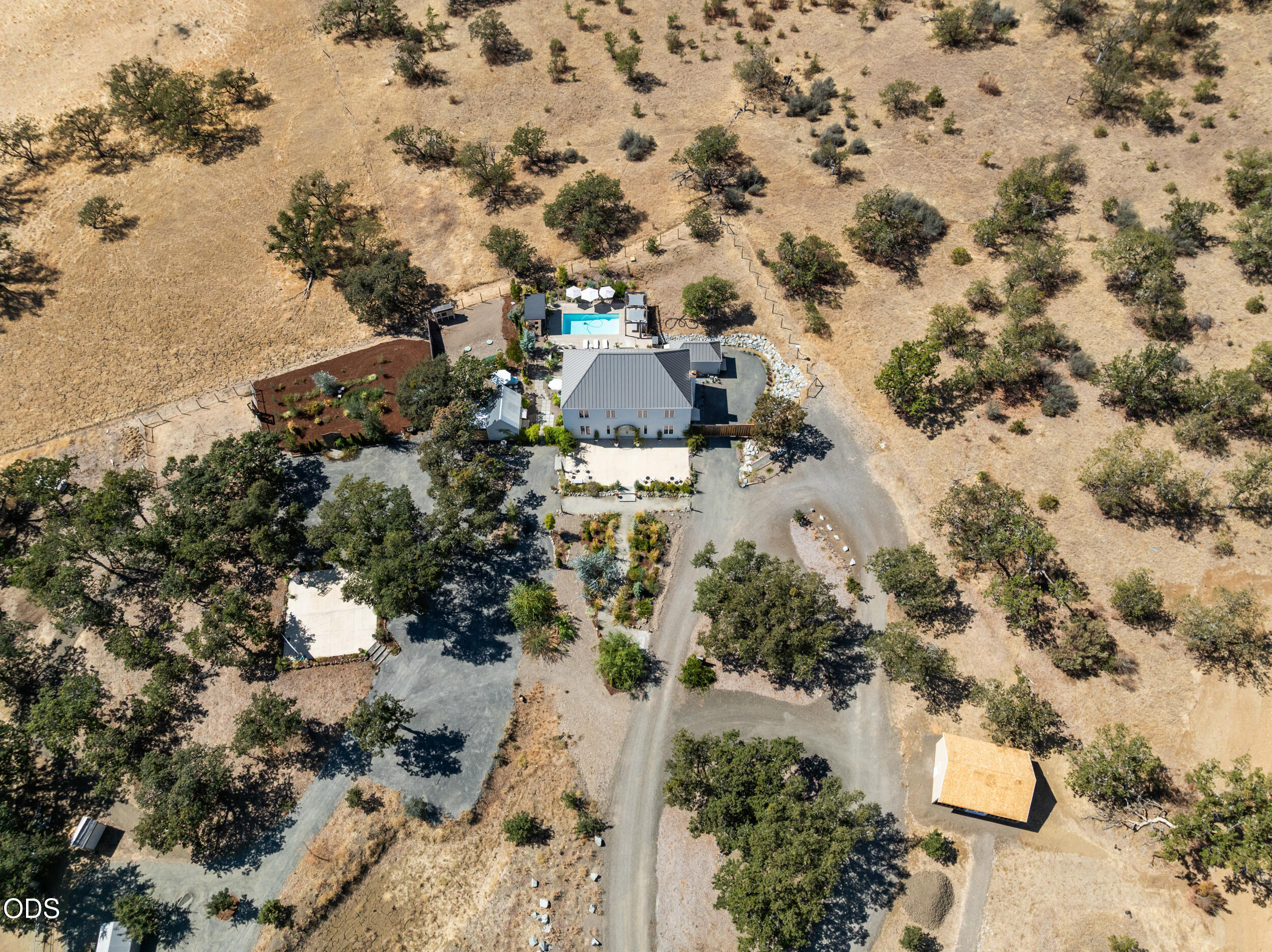 12261 Modoc Road White City, OR 97503 - Photo 3 of 119 Gallery Image 3