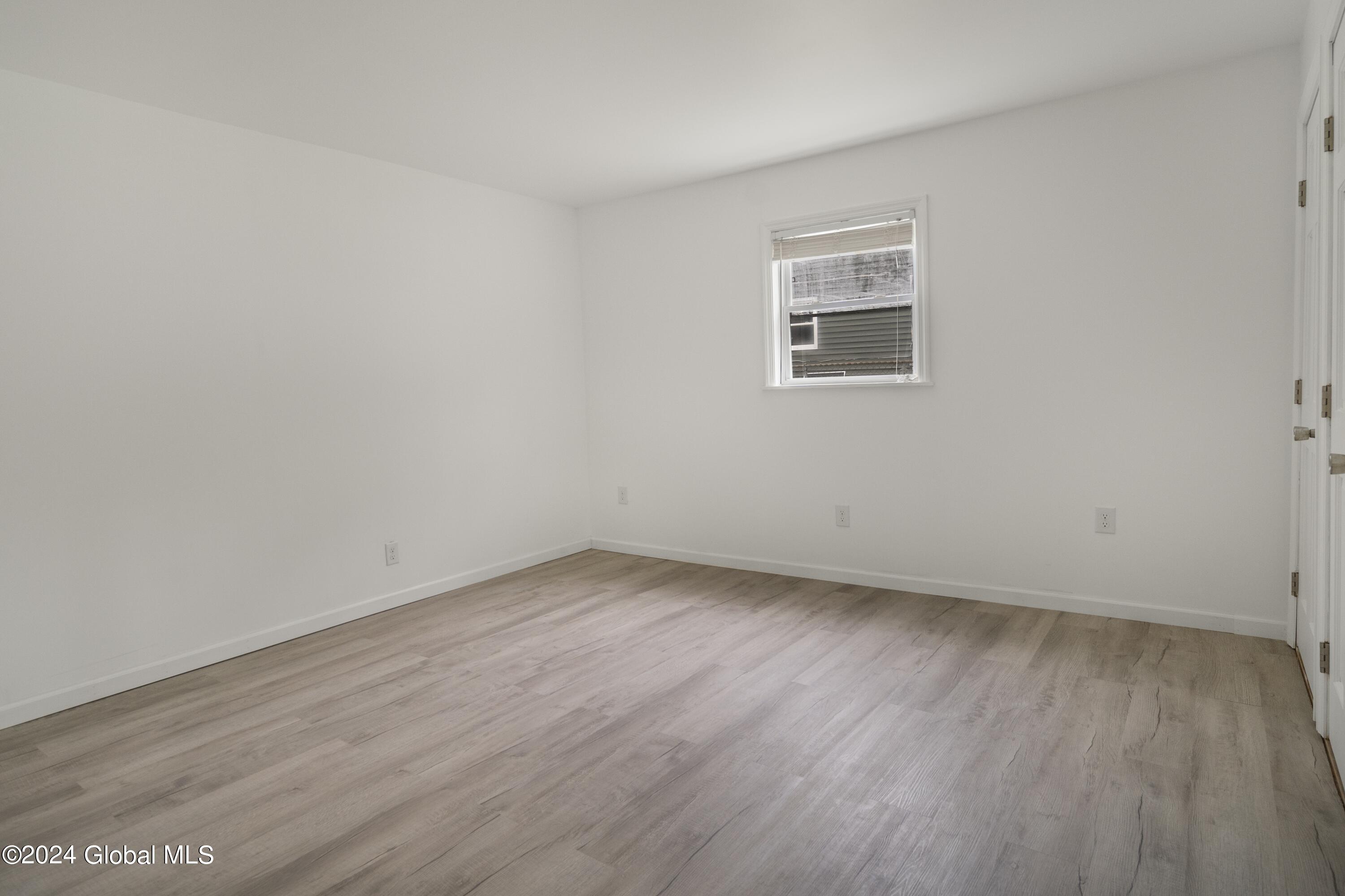9 Southgate Road Colonie, NY 12211 - Photo 13 of 25 Interior 12