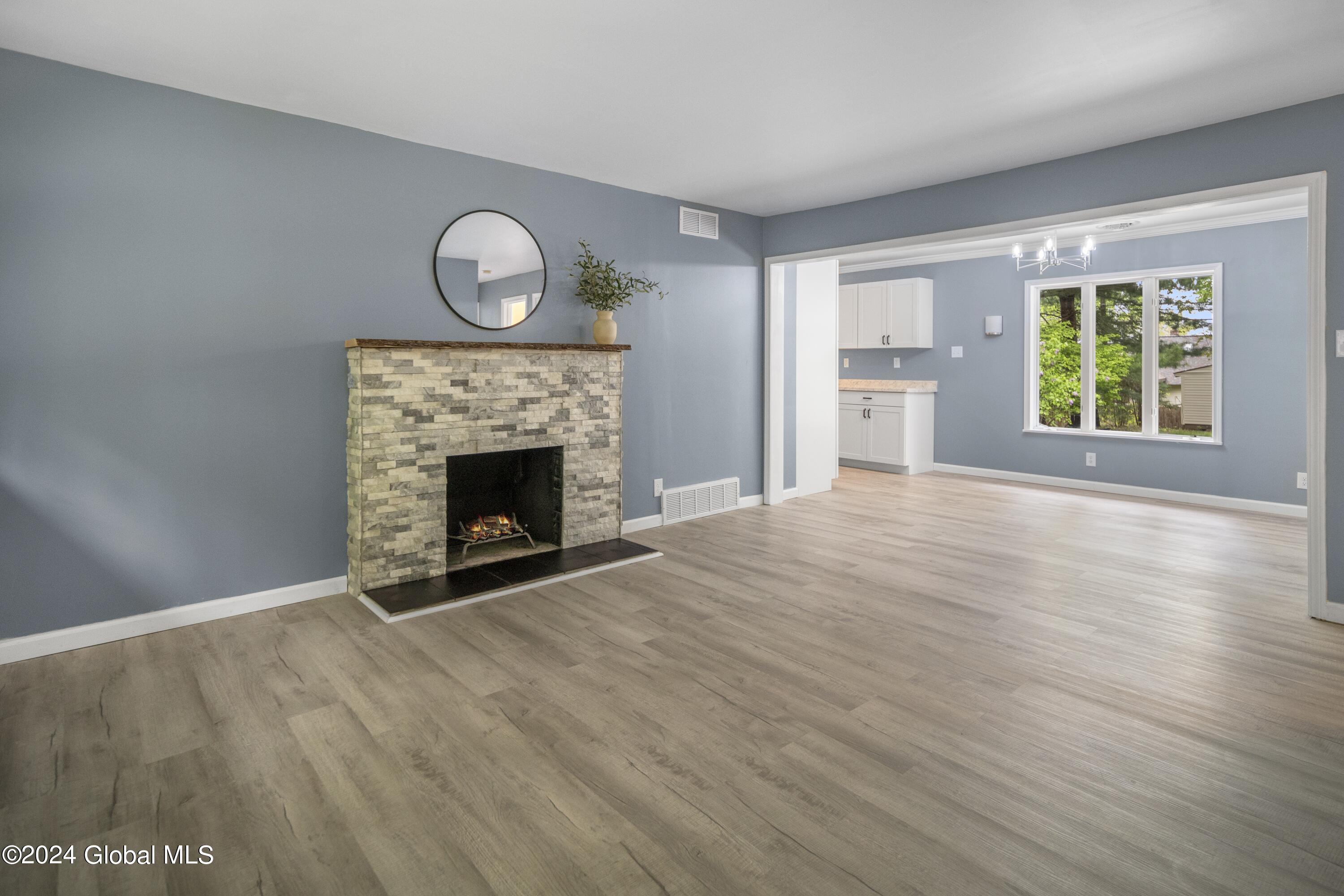 9 Southgate Road Colonie, NY 12211 - Photo 2 of 25 Interior 01