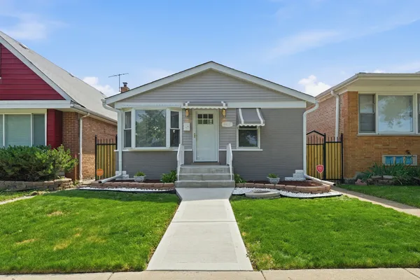 $349,900 | 9417 South Lowe Avenue, Chicago, IL 60620