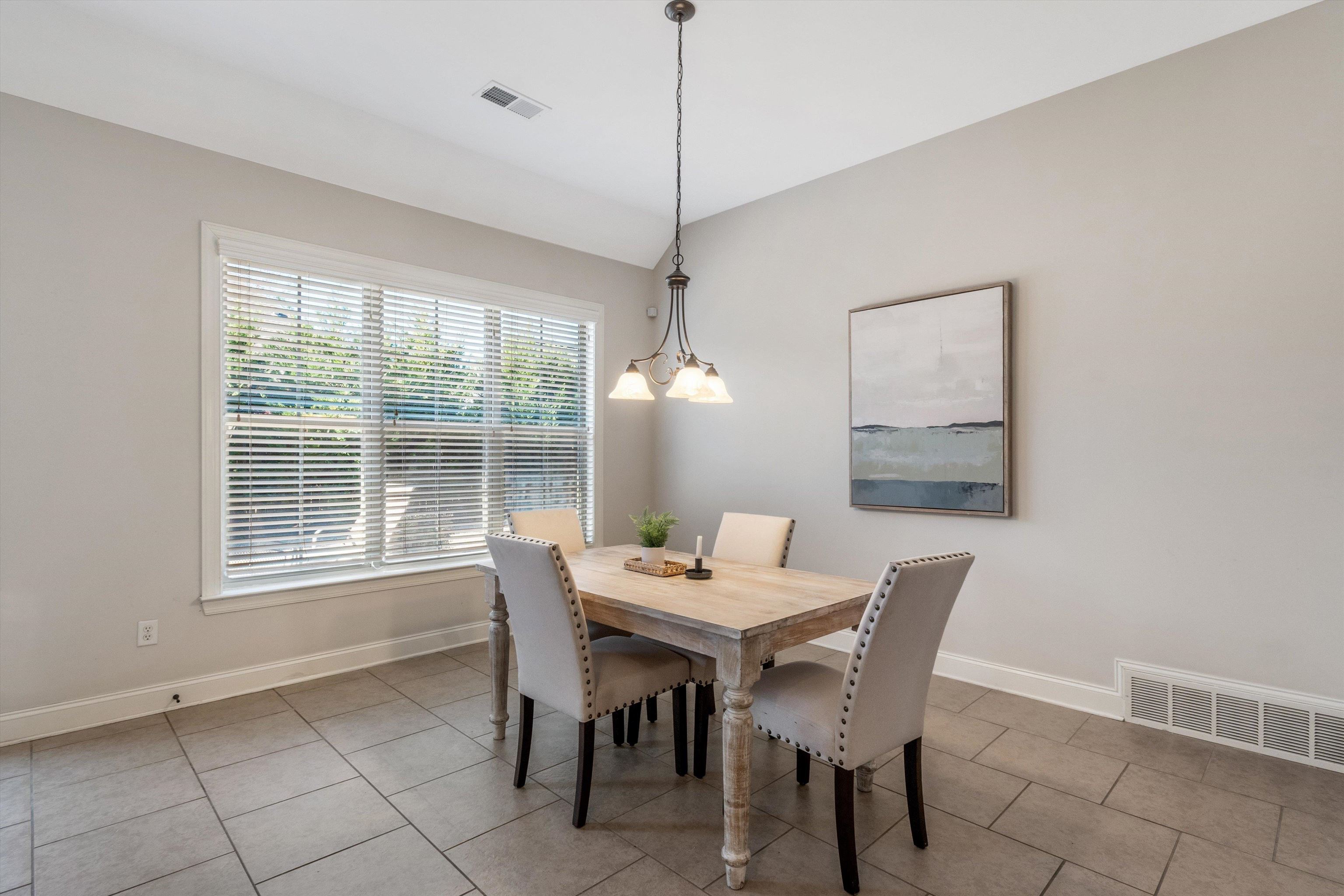 1341 Raindrop Drive Collierville, TN 38017 - Photo 12 of 40