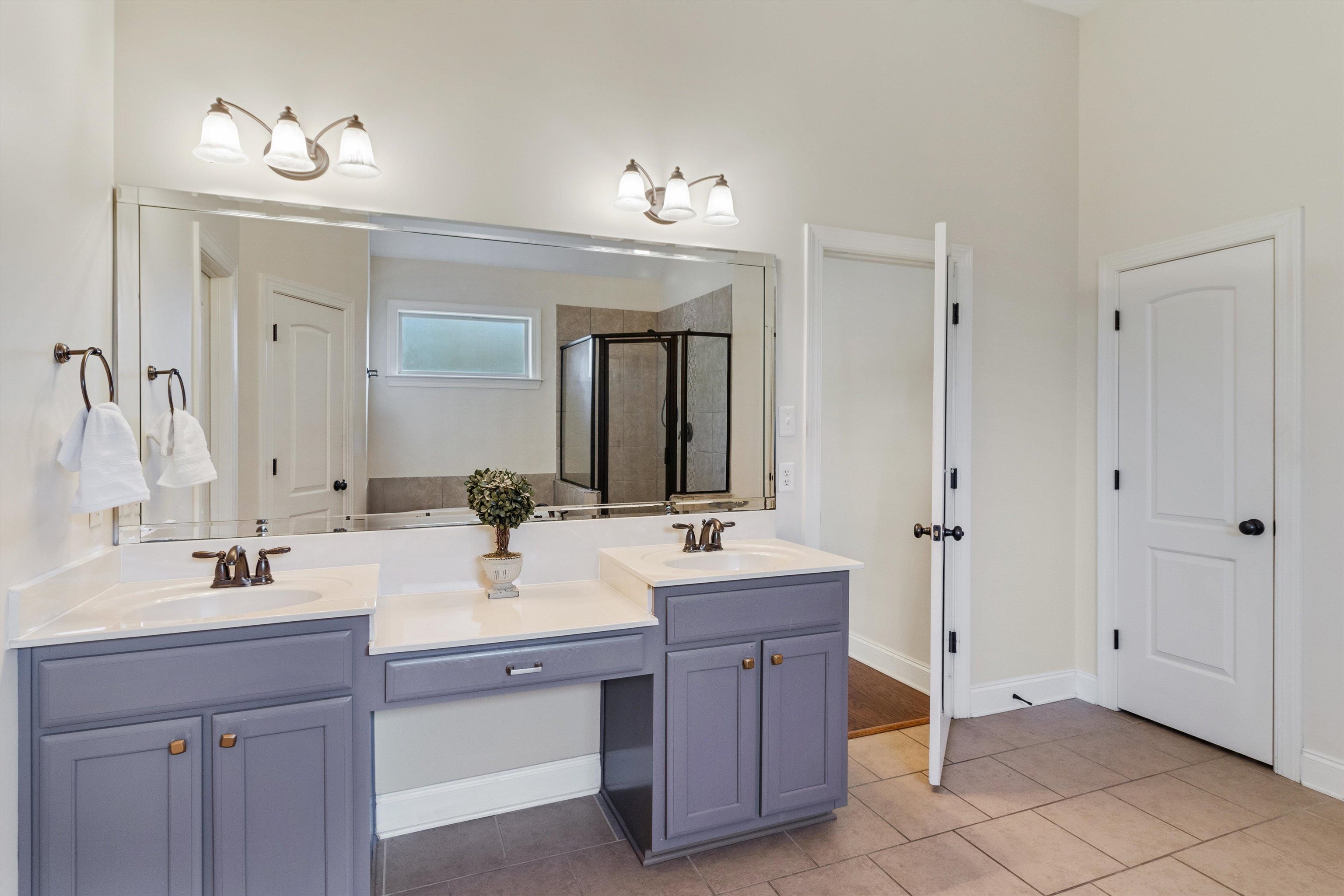 1341 Raindrop Drive Collierville, TN 38017 - Photo 20 of 40