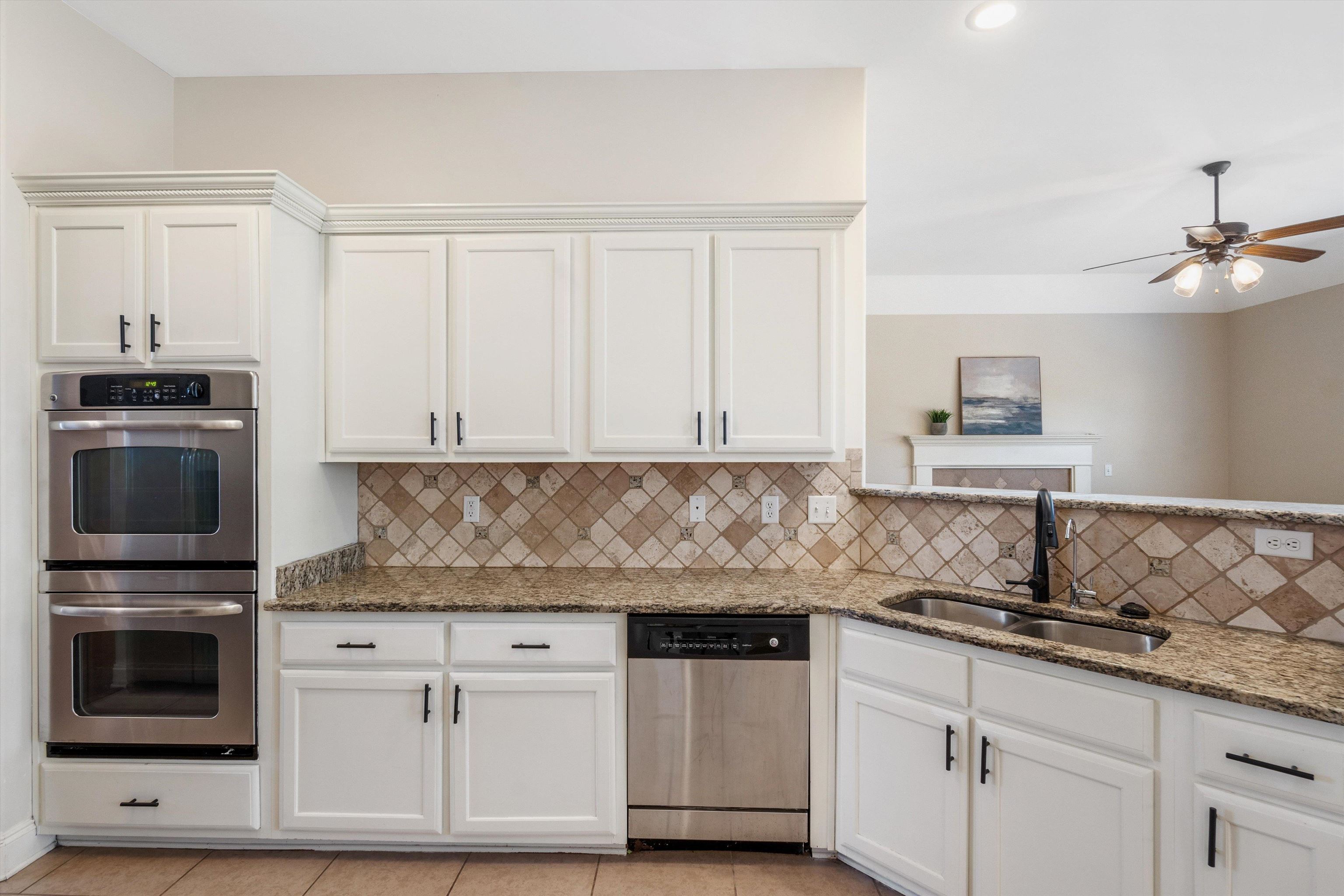 1341 Raindrop Drive Collierville, TN 38017 - Photo 10 of 40