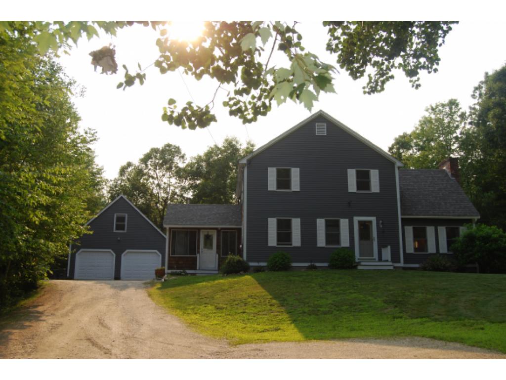 304 Hackett Hill Road Hooksett, NH 03106 - Photo 2 of 21