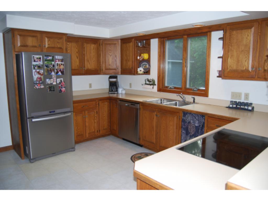 304 Hackett Hill Road Hooksett, NH 03106 - Photo 8 of 21