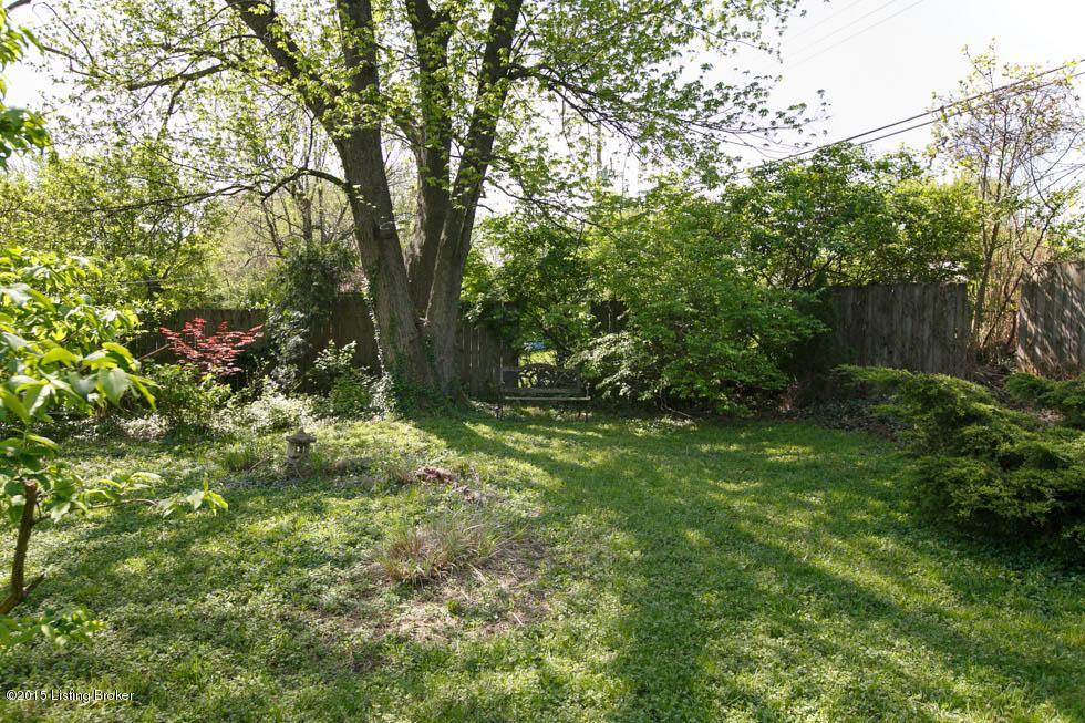 1808 Millgate Road Louisville, KY 40223 - Photo 23 of 29 3J8A7325