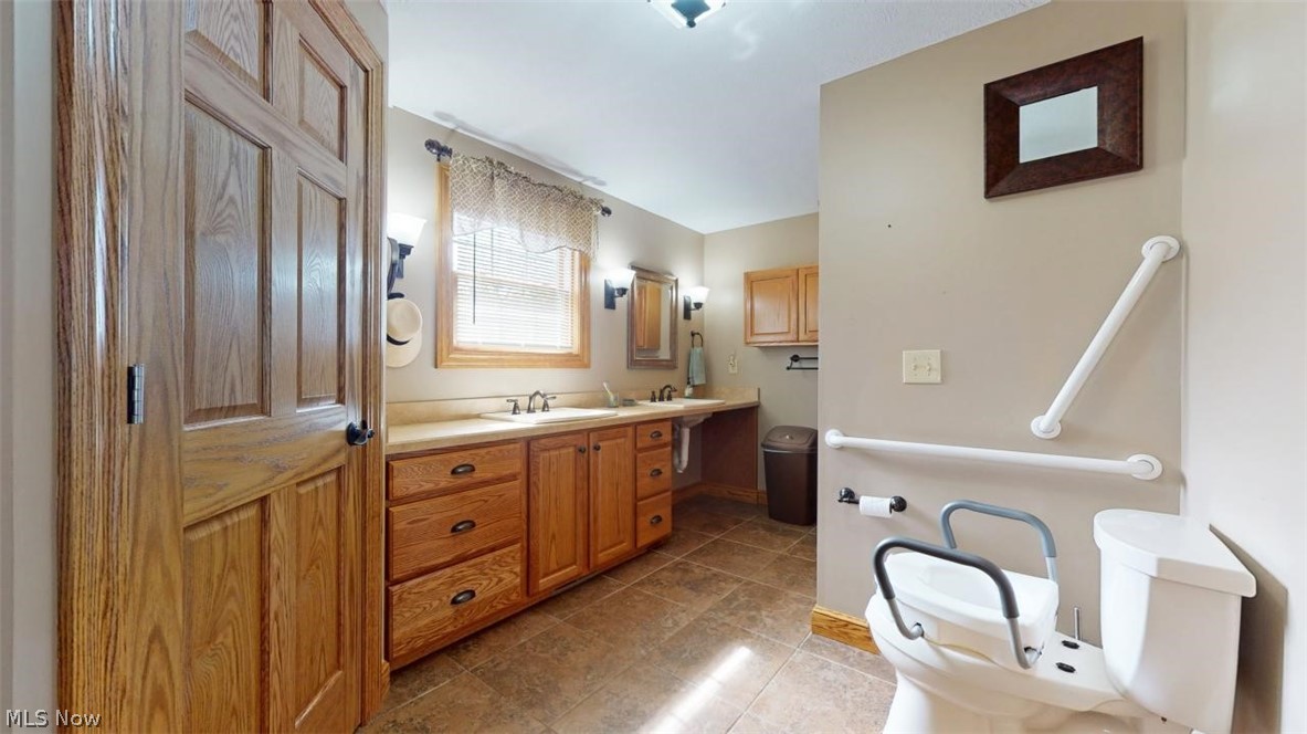 15975 Madison Road Middlefield, OH 44062 - Photo 21 of 35 Master Bath w/handicap shower