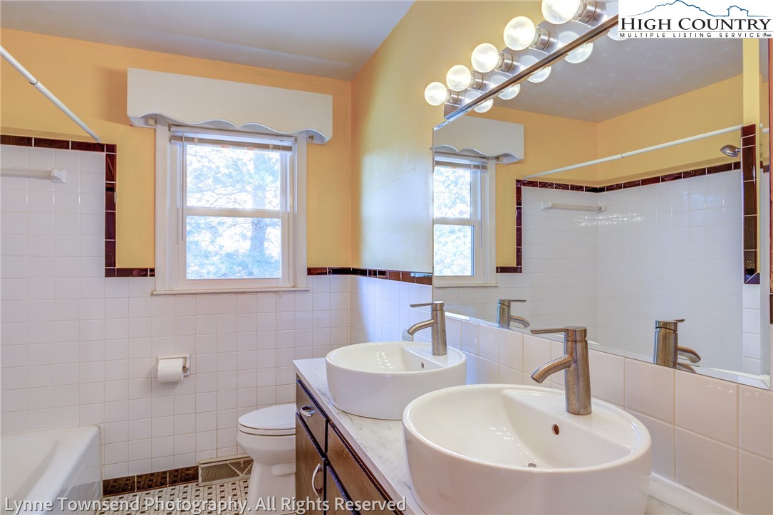829 Stadium Drive Boone, NC 28607 - Photo 15 of 29 Gallery Image 15