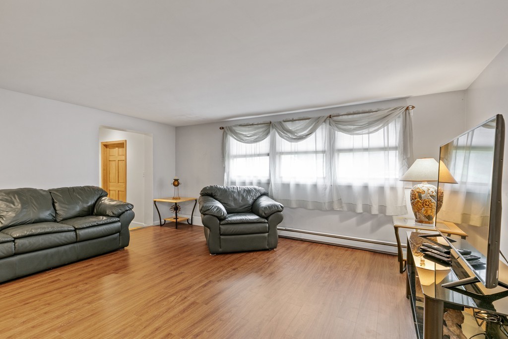 16 Lisa Road Peabody, MA 01960 - Photo 5 of 30 Gallery Image 5