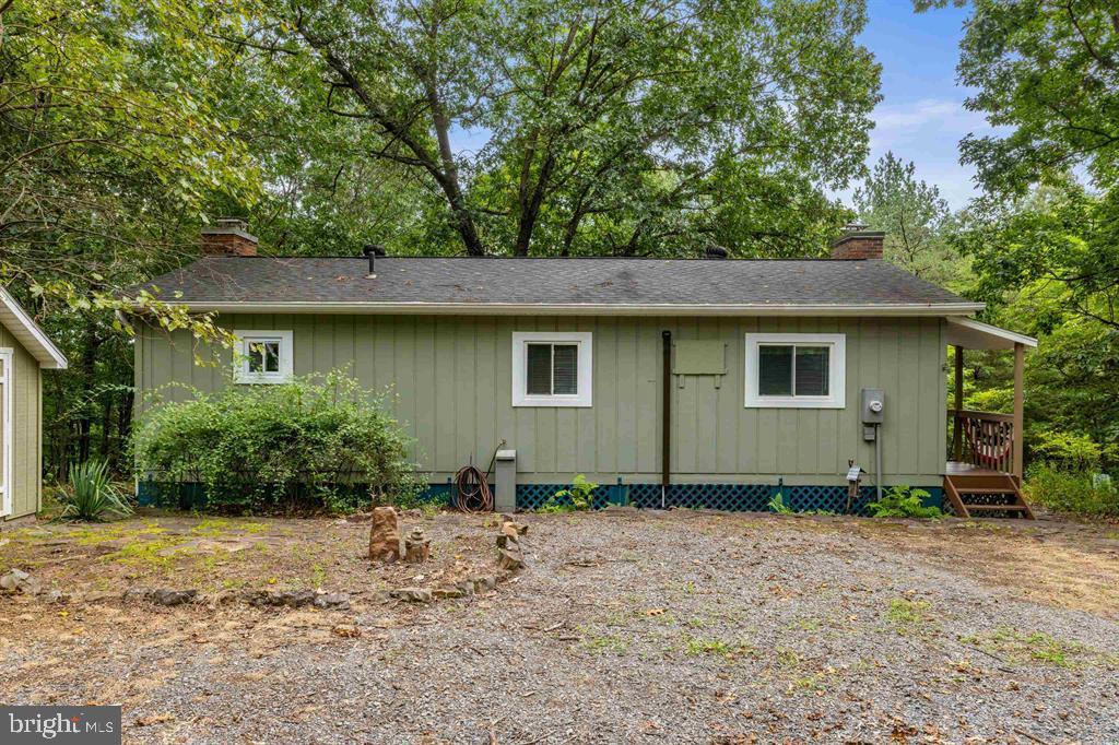 112 Judd Lane Mount Jackson, VA 22842 - Photo 4 of 63 a view of a house with a backyard