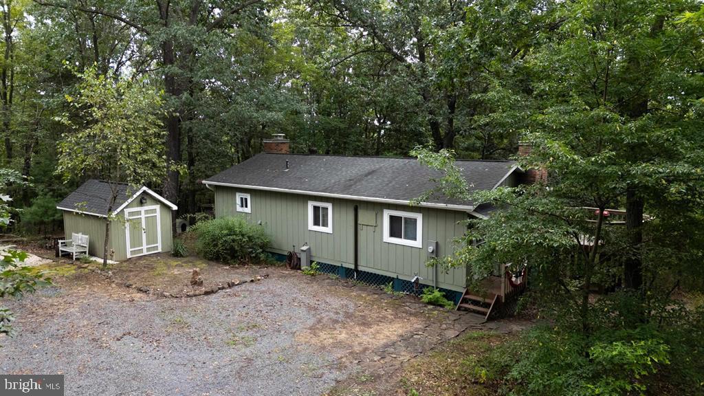 112 Judd Lane Mount Jackson, VA 22842 - Photo 52 of 63 front view of a house with a yard