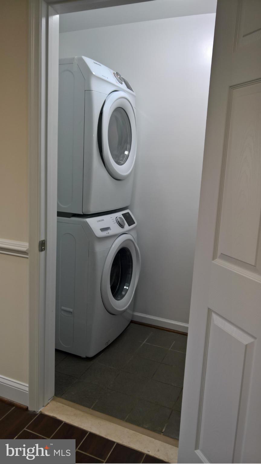 3924 Chantilly Road Chantilly, VA 20151 - Photo 15 of 25 Laundryroom