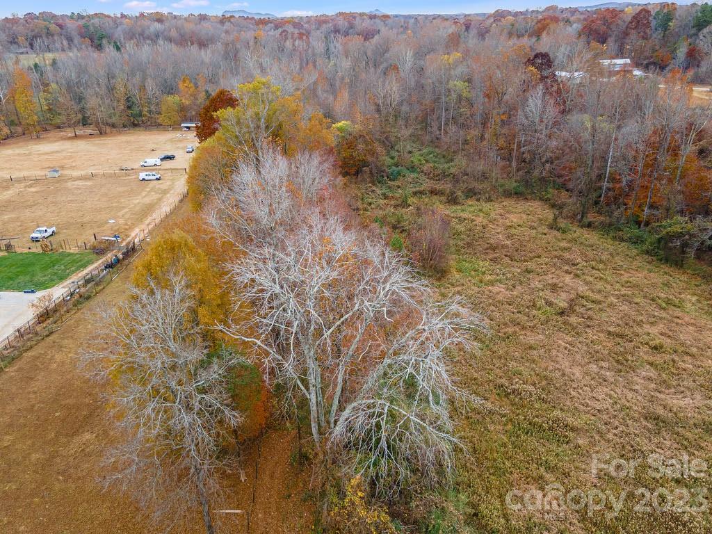507 Abel Road Bessemer City, NC 28016 - Photo 6 of 15 a view of a dry yard with green space